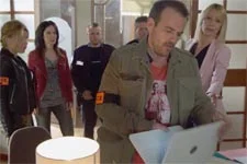 Plus belle la vie en avance : Perquisition au bureau de Céline !