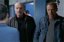 Plus belle la vie en avance : Stan s?évade du commissariat !