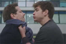 Plus belle la vie en avance : Théo et Clément : LA BASTON en pleine rue !