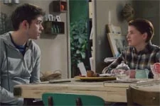 Plus belle la vie en avance : Théo rejette Antoine !