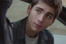 Plus belle la vie en avance : Théo reste !