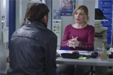 Plus belle la vie en avance : Thomas a-t-il défoncé la vitrine d'un magasin en voiture ? Réponse-ICI !