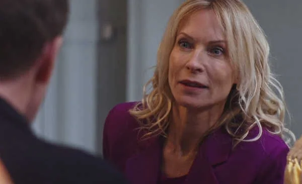 Plus belle la vie en avance : vincent doit licencier céline - le résumé de l'épisode du 23 mars 2021