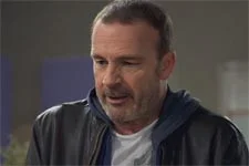 Plus belle la vie en avance : Vincent : « Francesco est un gros con »?