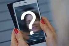 Plus belle la vie en avance : Voici la mère porteuse du bébé de Céline !