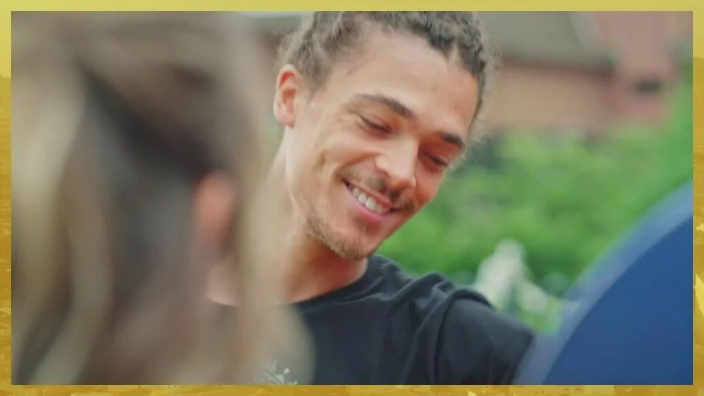 Plus belle la vie Indiscrétion : Baptiste et Barbara passent de plus en plus de temps ensemble...