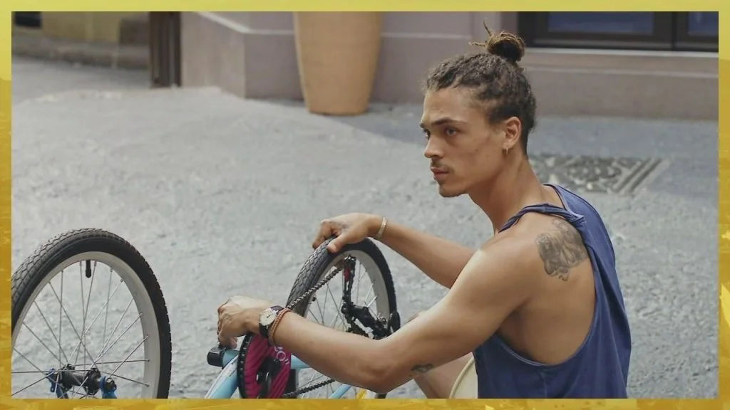 Plus belle la vie Indiscrétion : Baptiste et César ont un nouvel ennemi