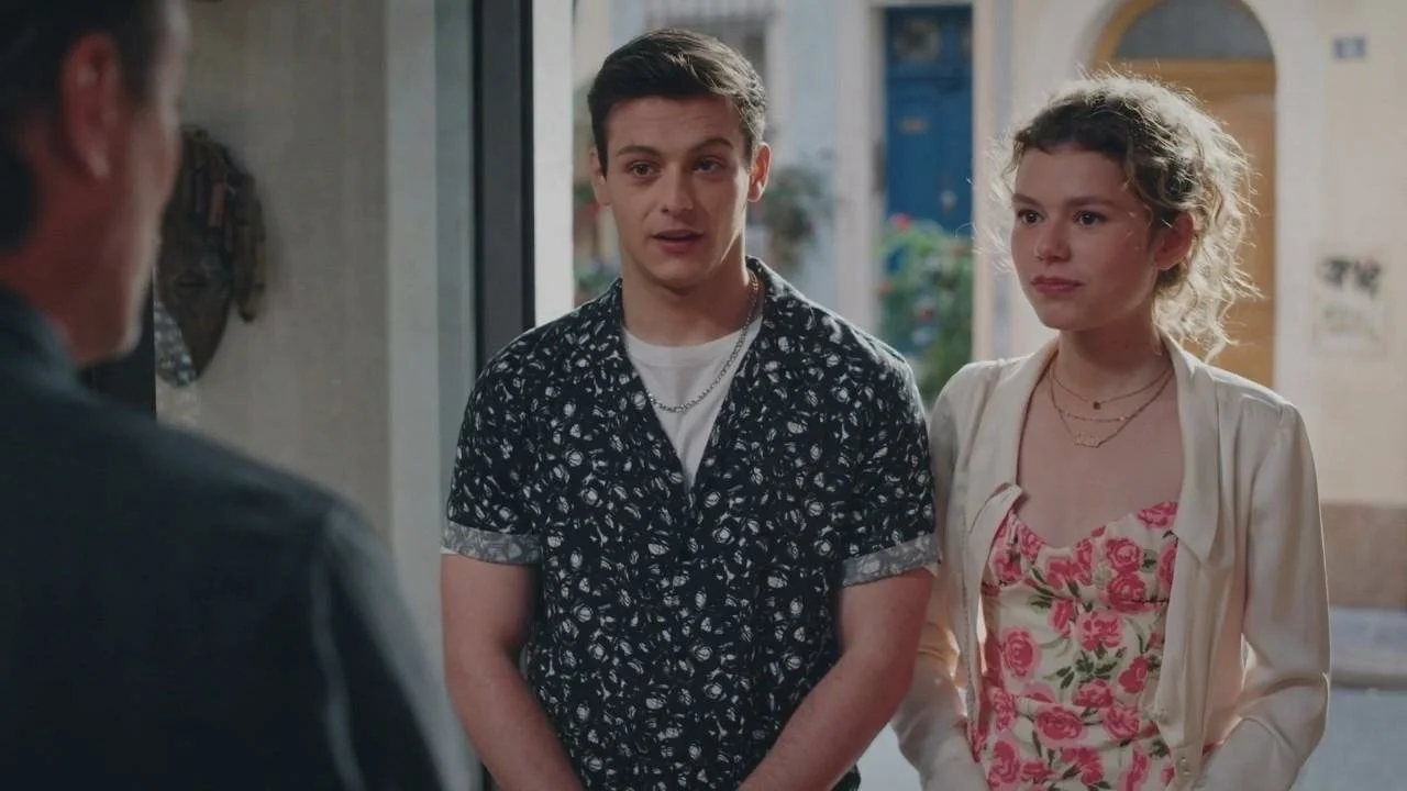 Plus belle la vie Indiscrétion : Bastien et Dimitri, la rencontre gênante !