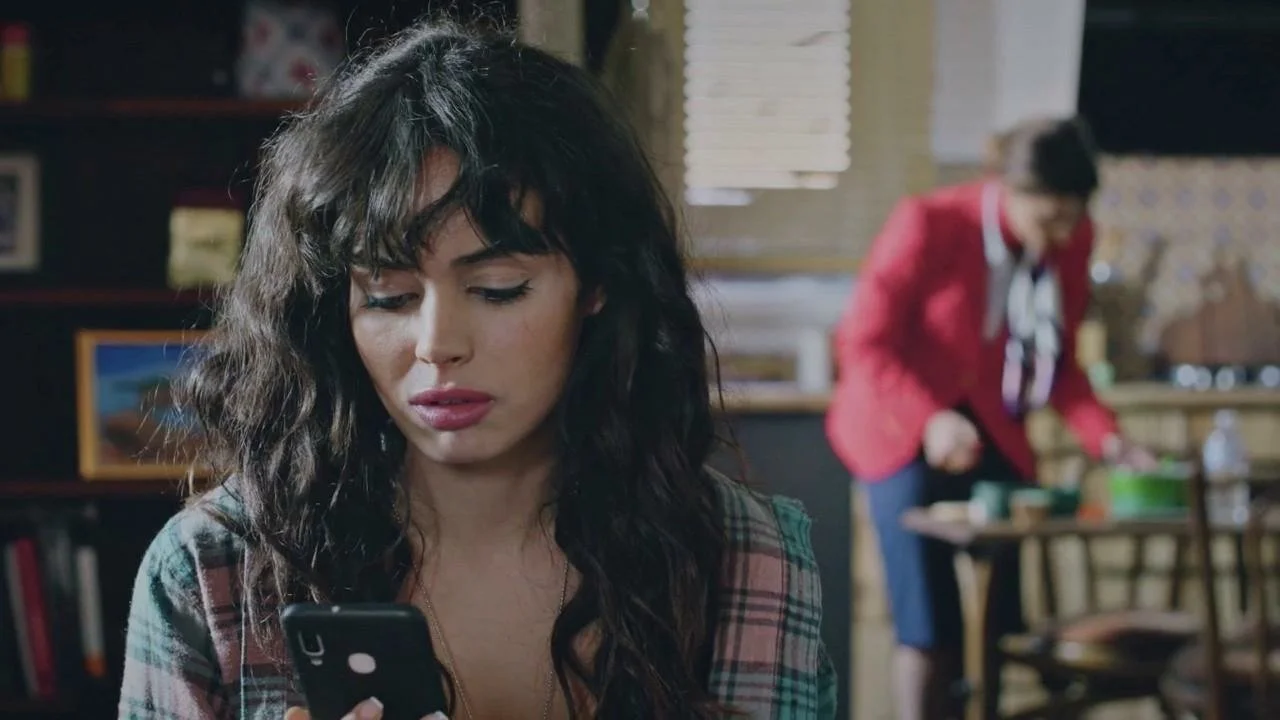 Plus belle la vie Indiscrétion : Betty prête à tout pour réunir sa famille