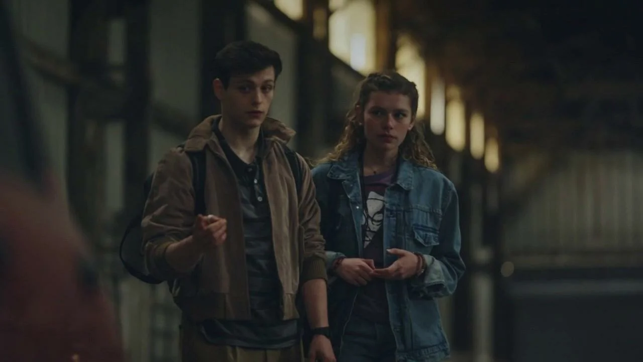 Plus belle la vie Indiscrétion : Dimitri et Sunalee dans une situation compromettante