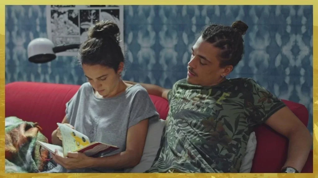 Plus belle la vie Indiscrétion : Emma lit le journal intime de Camille et c'est le drame !