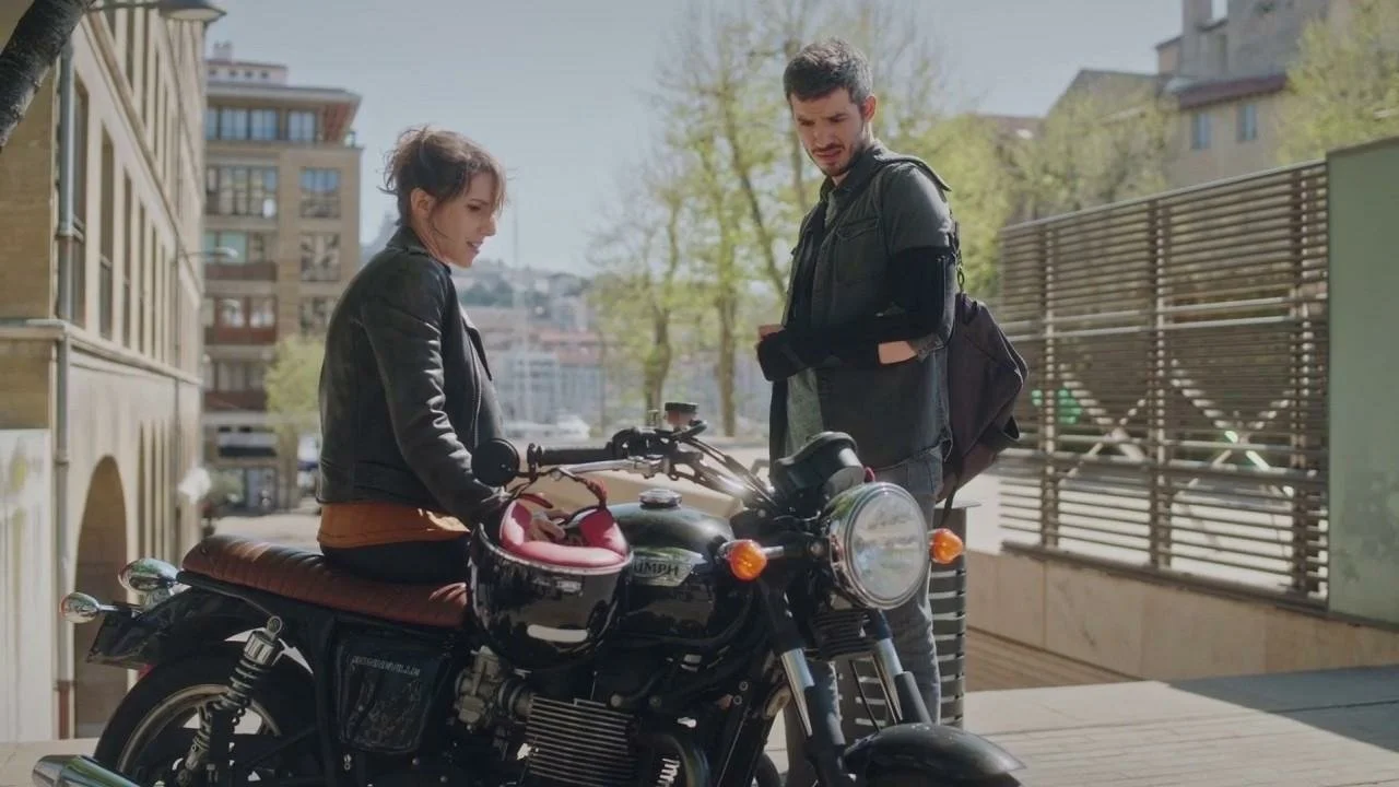 Plus belle la vie Indiscrétion : Entre Tim et Abdel, Barbara a choisi !