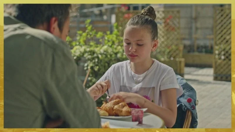 Plus belle la vie Indiscrétion : Jean-Paul annonce à Lucie qu'elle va avoir un(e) petit(e) frère/soeur