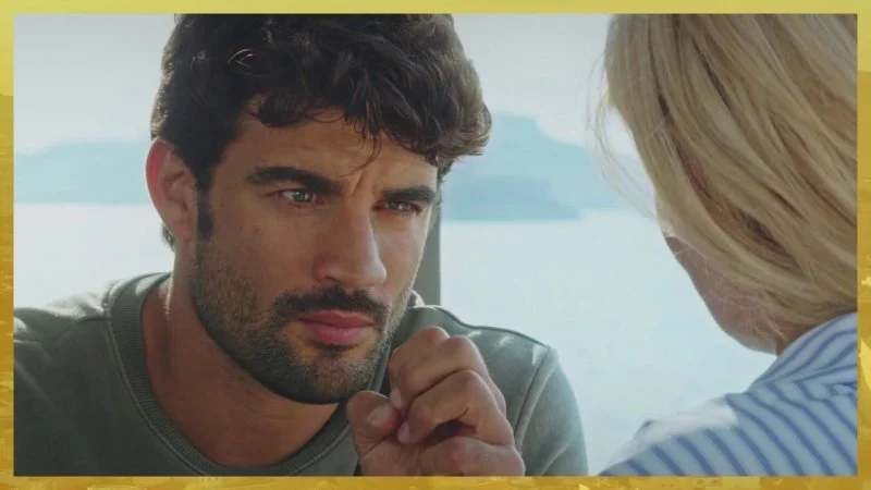 Plus belle la vie Indiscrétion : L'horreur au restaurant pour Adriana