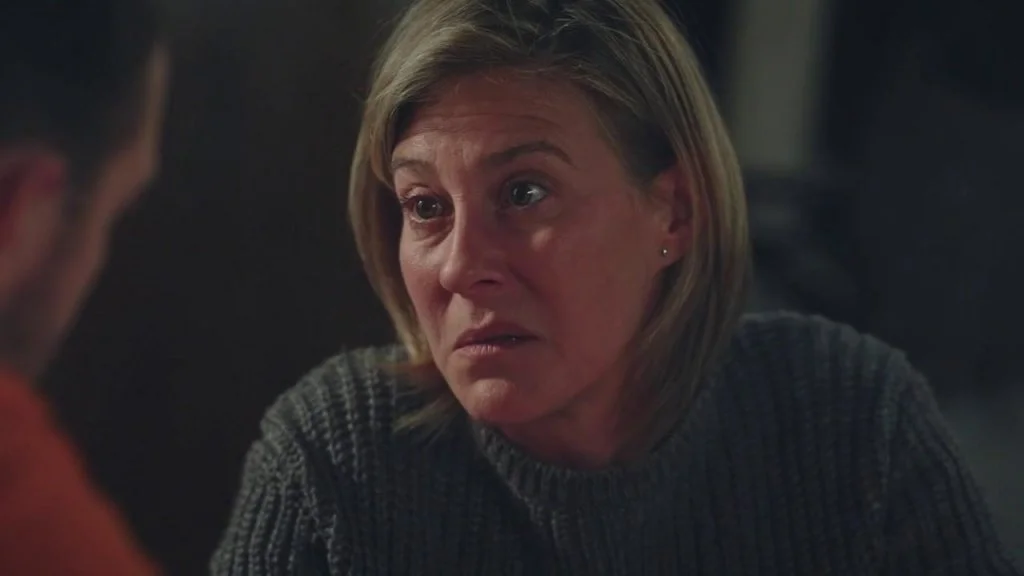 Plus belle la vie Indiscrétion : Laetitia déterre les secrets de famille