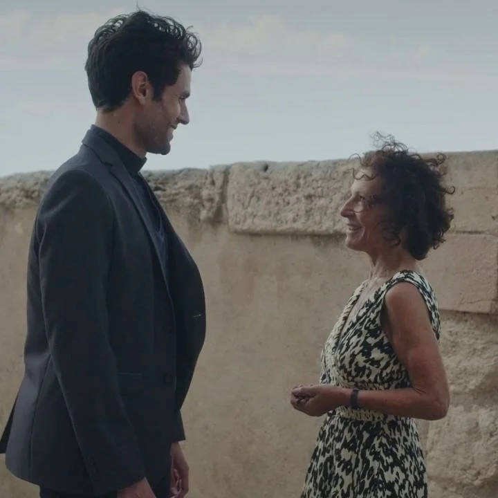 Plus belle la vie Indiscrétion : Le geste tendre du Père Luc pour Mirta