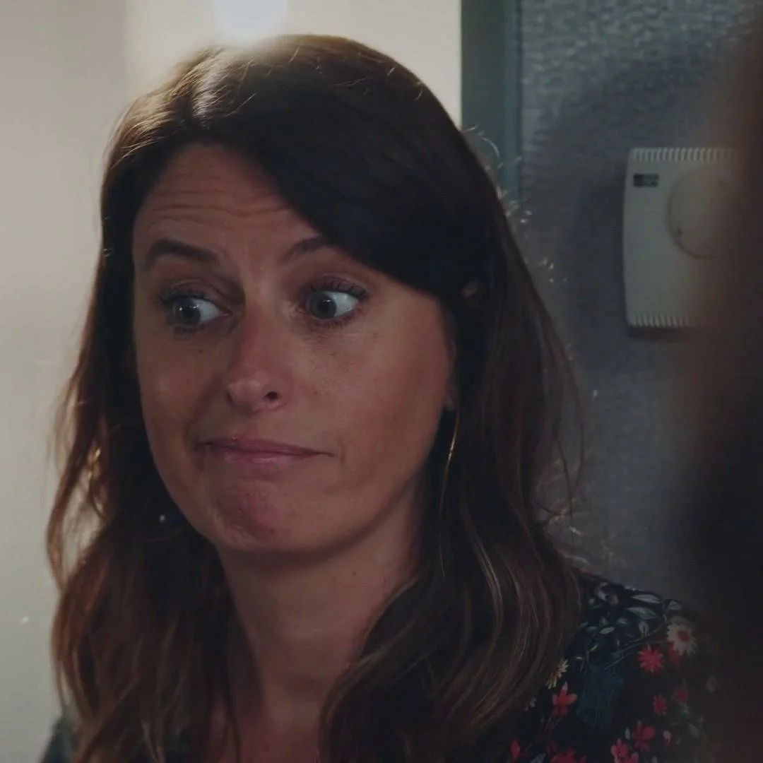 Plus belle la vie Indiscrétion : Le jeu dangereux de Luna avec Lorraine...