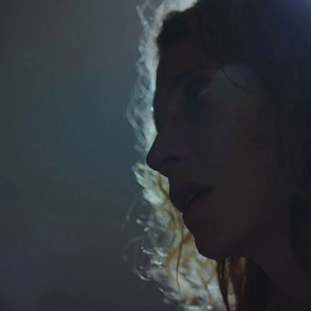 Plus belle la vie Indiscrétion : Léa cède au chantage de son ravisseur