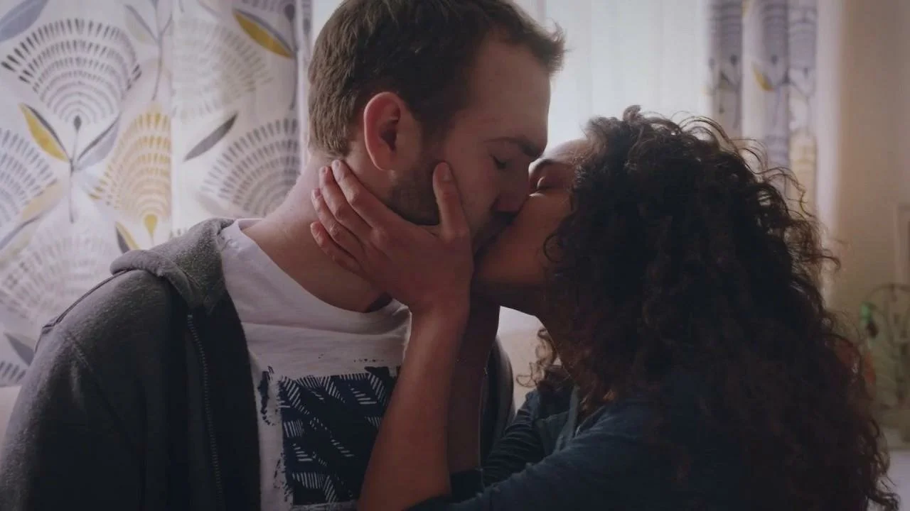 Plus belle la vie Indiscrétion : Les retrouvailles affectueuses de Kévin et Camille