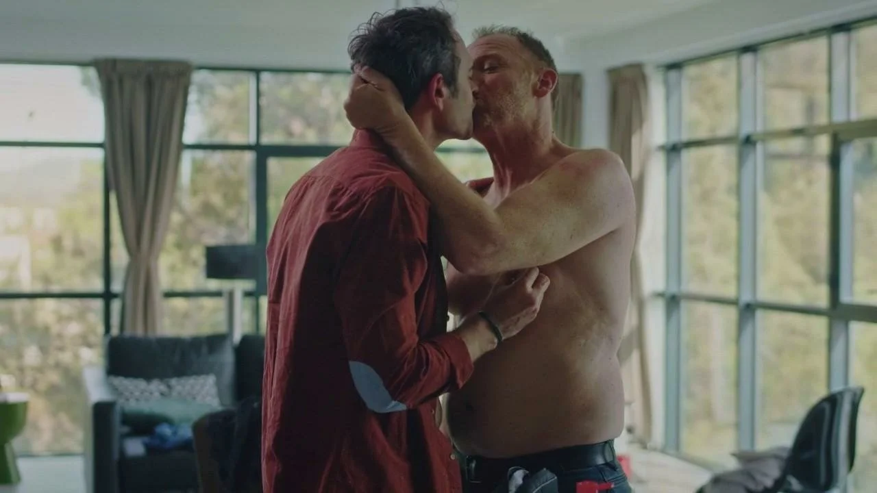 Plus belle la vie Indiscrétion : Retrouvailles entre Eric et son premier amour...