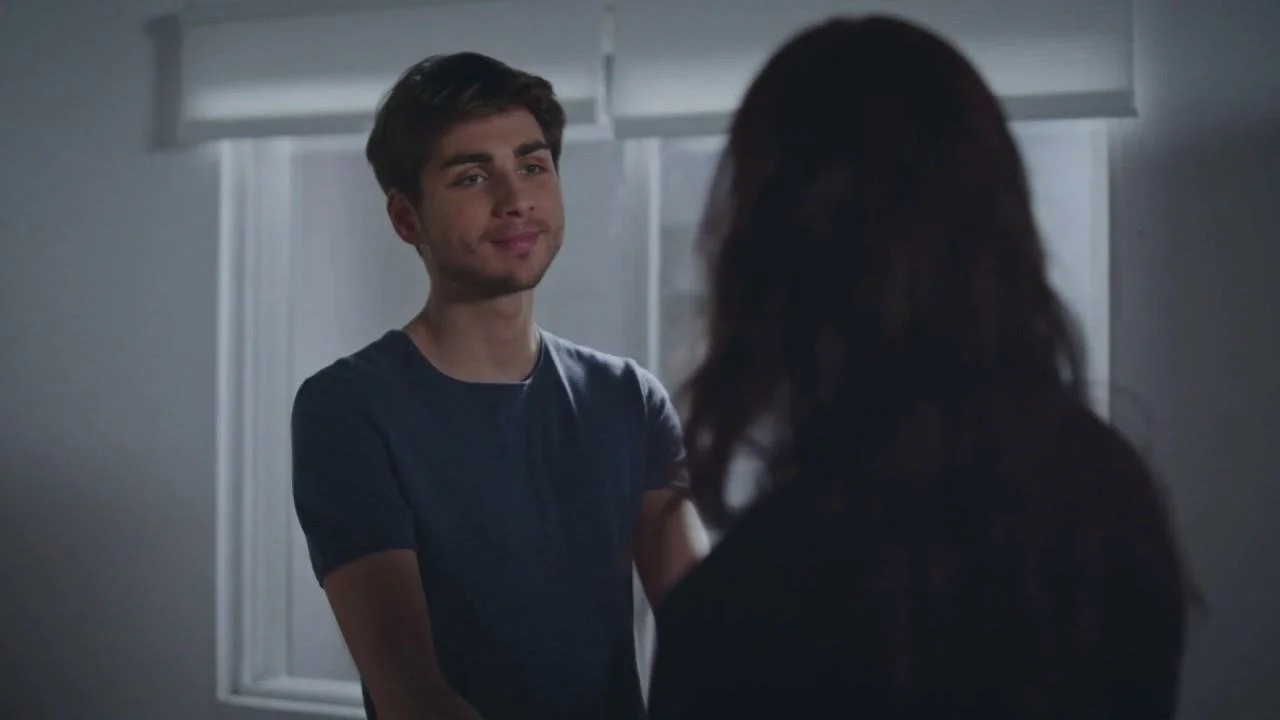 Plus belle la vie Indiscrétion : Théo prend une grande décision