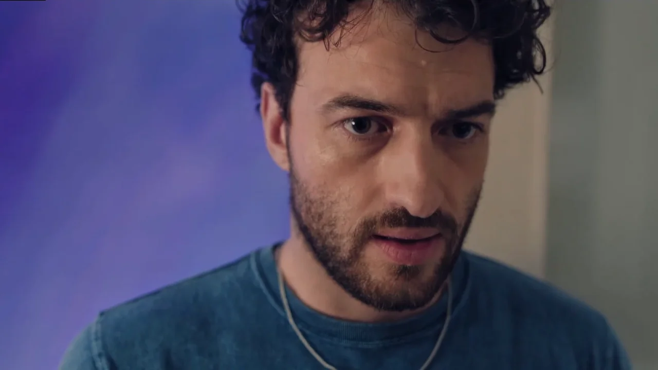 Plus belle la vie : Samuel sombre, sa descente aux enfers commence