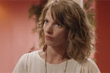 POLÉMIQUE ! Les fans de Plus belle la vie furieux par l’intrigue rediffusée réclament la programmation des premiers épisodes de la série !