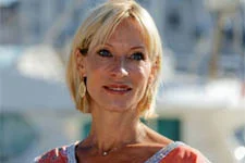 Rebecca Hampton (Céline) dévoile le salaire mirobolant qu’elle touchait dans « Y’a que la vérité qui compte » sur TF1 !