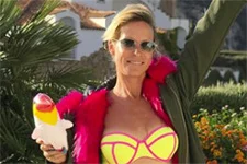 Rebecca Hampton (Céline) se confie sur ses vacances !