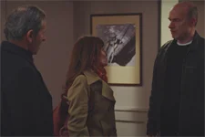 Roland n’arrive pas à pardonner à Léo mais assiste, ému, aux remerciements des Fréjean