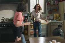 Sabrina est terriblement agacée par Estelle !