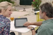 Sacha raconte toute l?histoire du mac et des enfants à Eugénie