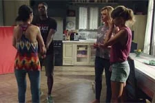 Samia fait souffrir Djawad