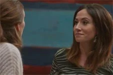 Samia révèle son changement de vie à Estelle !