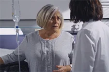 Seta REFUSE de rester à l’hôpital !