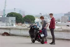 Stan offre une moto à Stan