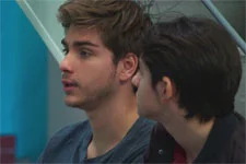 Théo confie son mal-être à Tom