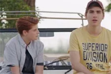 Théo flippe vraiment à cause de Delphine !