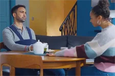 Thérèse se confie à Gabriel sur son nouveau mec