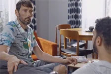 Thomas essaie de rassurer Gabriel