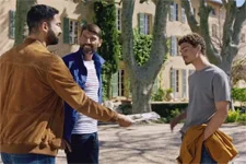 Thomas et Gabriel tentent de raisonner Baptiste qui souhaite faire un mariage hors de prix !