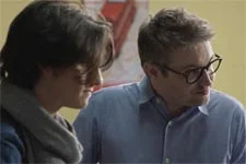 Tom est victime des moqueries de ses camarades au Lycée