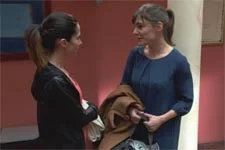 Traumatisée par les hommes, Mme Lioret renonce aux cours de self-défense