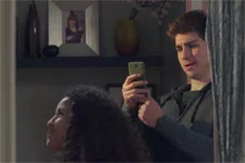 Valère surprend Mila avec Théo !