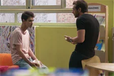 Victor supplie Elias de l’exfiltrer