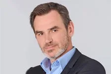 VIDÉO : Jérôme Bertin (Patrick) annonce son retour dans la série après une pause