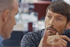 Vincent avoue à Thomas s’être mal comporté avec Céline