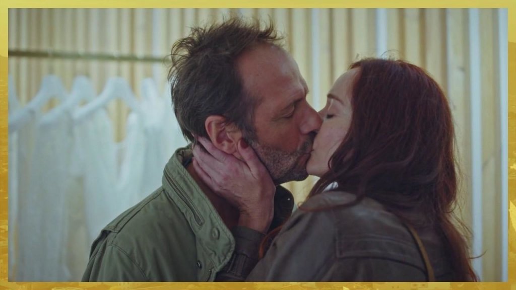Plus belle la vie Indiscrétion : Delphine et Franck s’embrassent