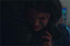 Alison craque dans les bras de Jean-Paul !