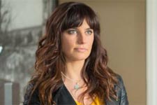 Laetitia Milot (Mélanie) va tourner « Coup de foudre à Bora-Bora » pour TF1